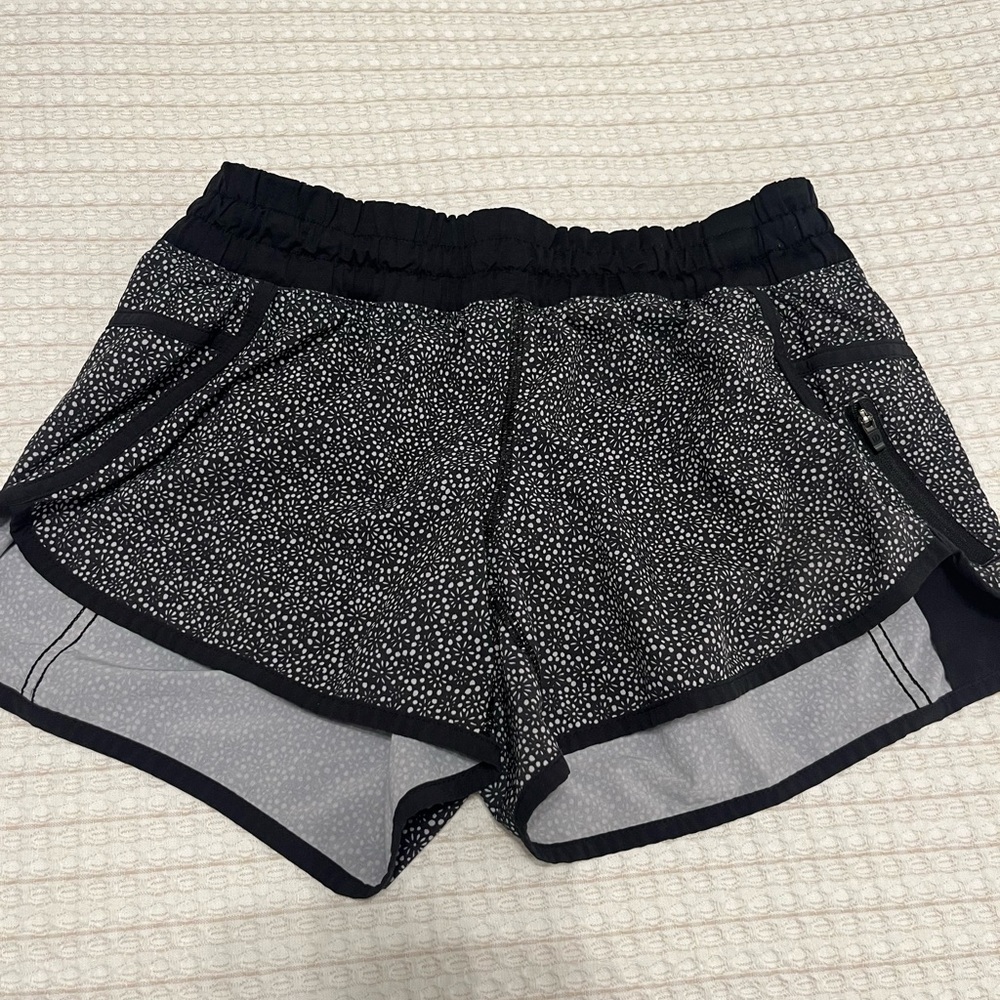 Lululemon Tracker Short -4 inch